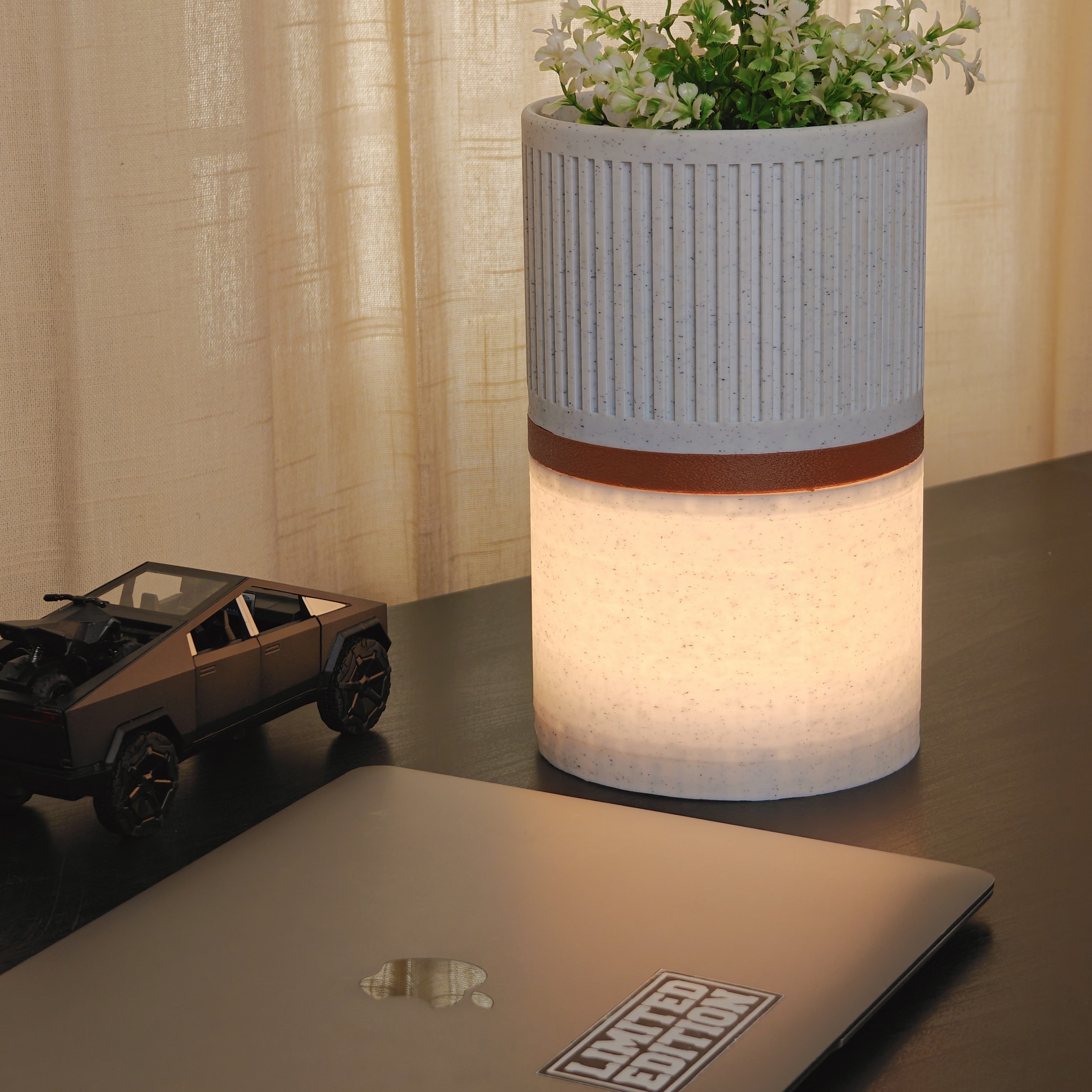 Zyra Glow Pot – 3D Printed Hybrid Lamp-Pot